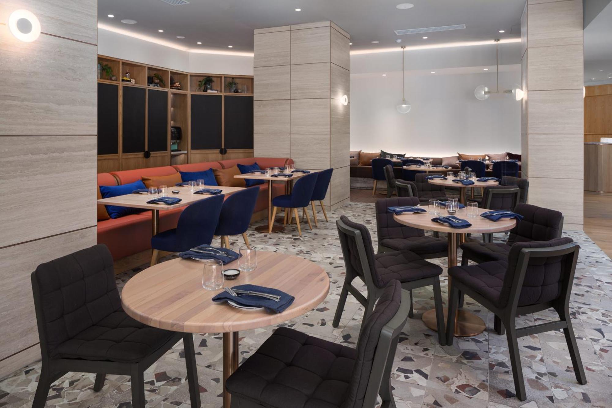 吉朗雷吉斯酒店 外观 照片